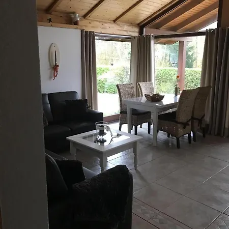 Strandnahes Luna In Sehr Ruhiger Lage
